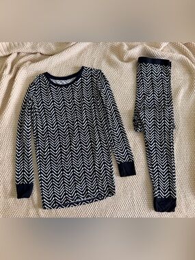 Little Sleepies Black & White Chevron Bamboo Pajama Set Size 12/14 NWOT